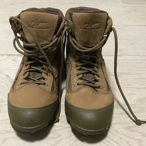 Belleville Tactical Boots Men’s 10R